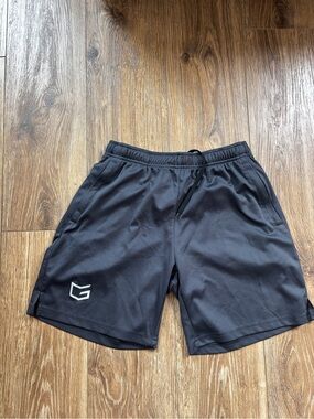 Gradual Men's Athletic Shorts
Mesh Running Gym Zip Pockets size M